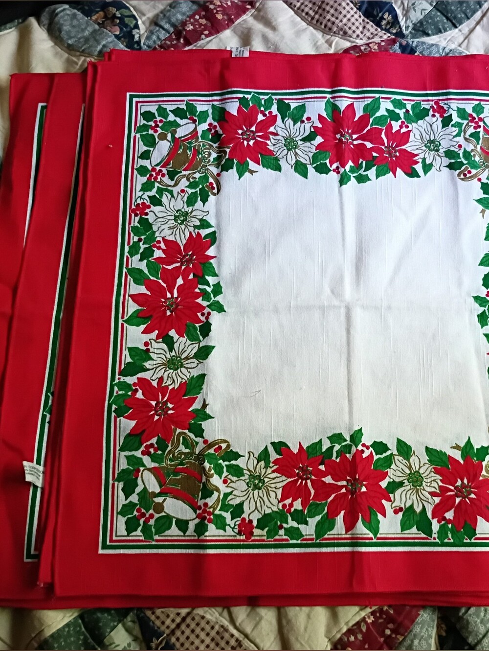 Christmas Poinsettia Cloth Napkins.